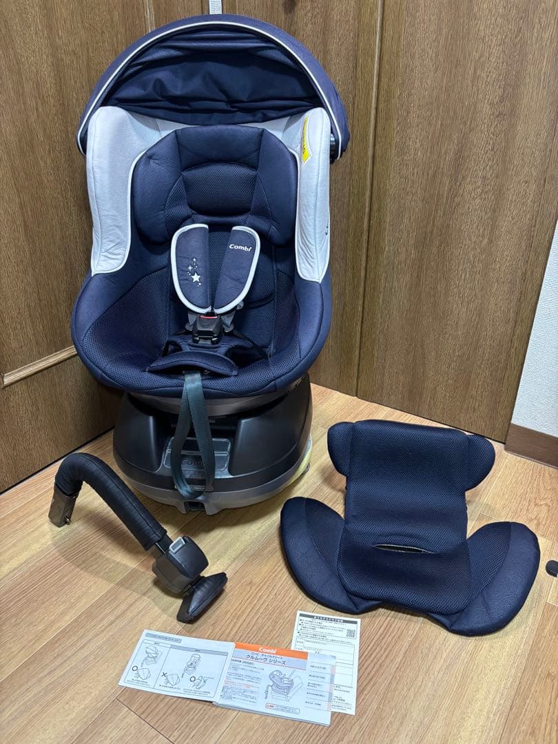 コンビ　クルムーヴ　Simplight　ダイヤモンドネイビー　チャイルドシート