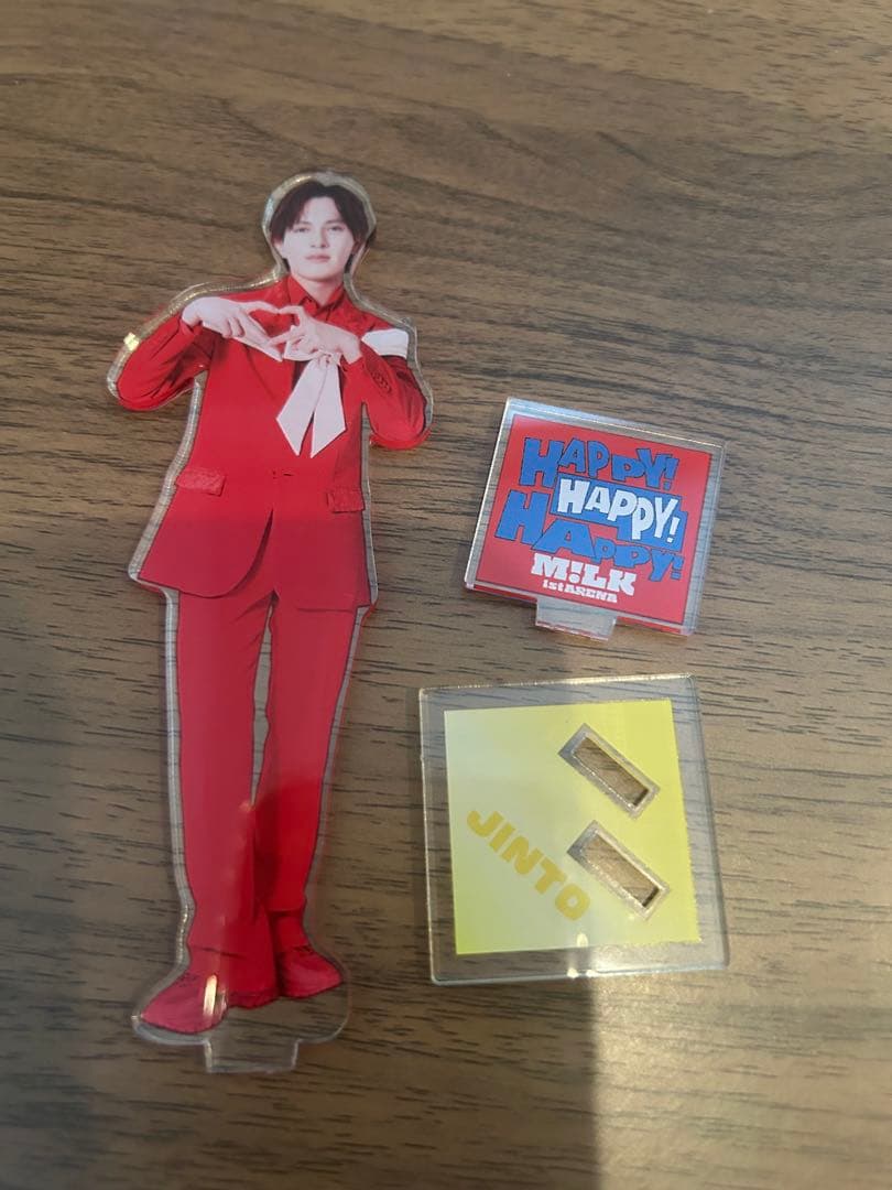 M!LK 吉田仁人 ハハハッピー 赤衣装 アクスタ 吉田仁人HAPPY HAPPY HAPPY