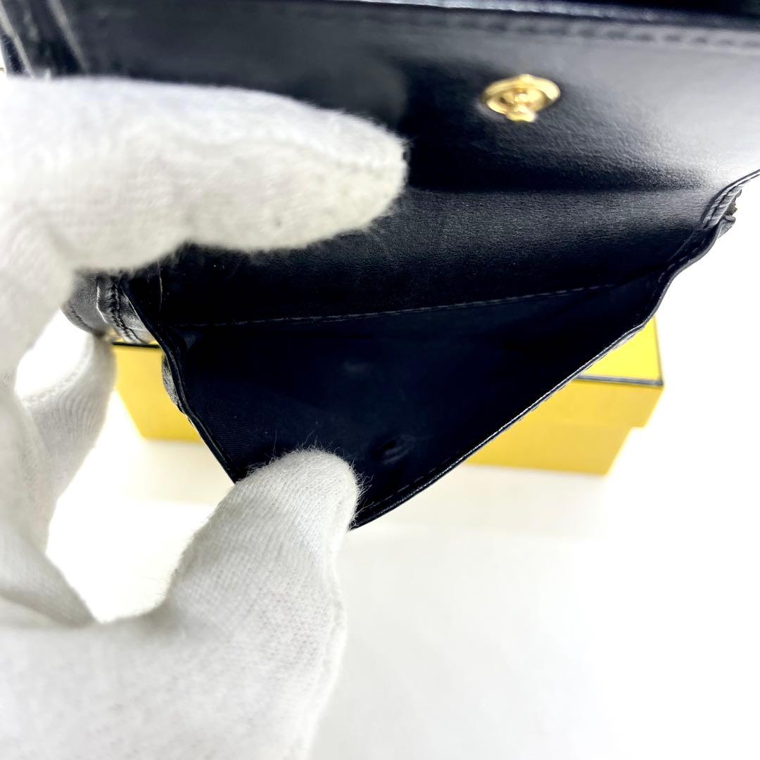 箱・保存袋付き/美品/現行✨フェンディ エフイズ ロゴ 二つ折り 財布