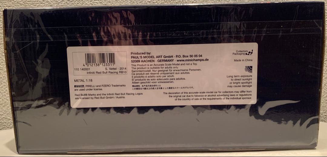 1/18 INFINITI REDBULL RACING RB10 S.ベッテル