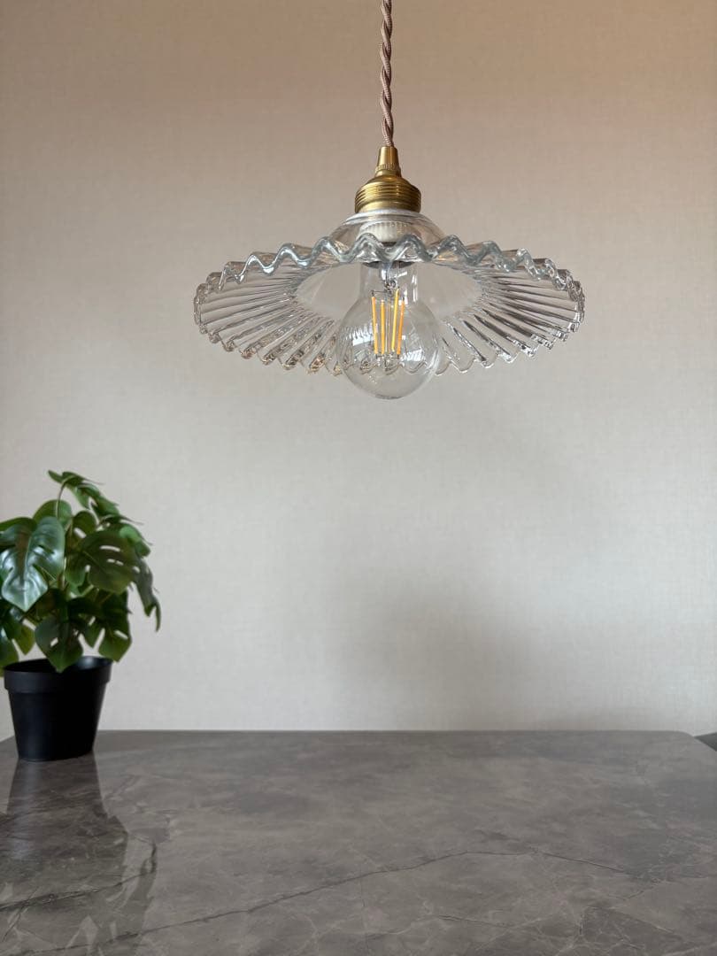 希少！！ガラス製　アンティーク ペンダントライト　(電球もお付けします)