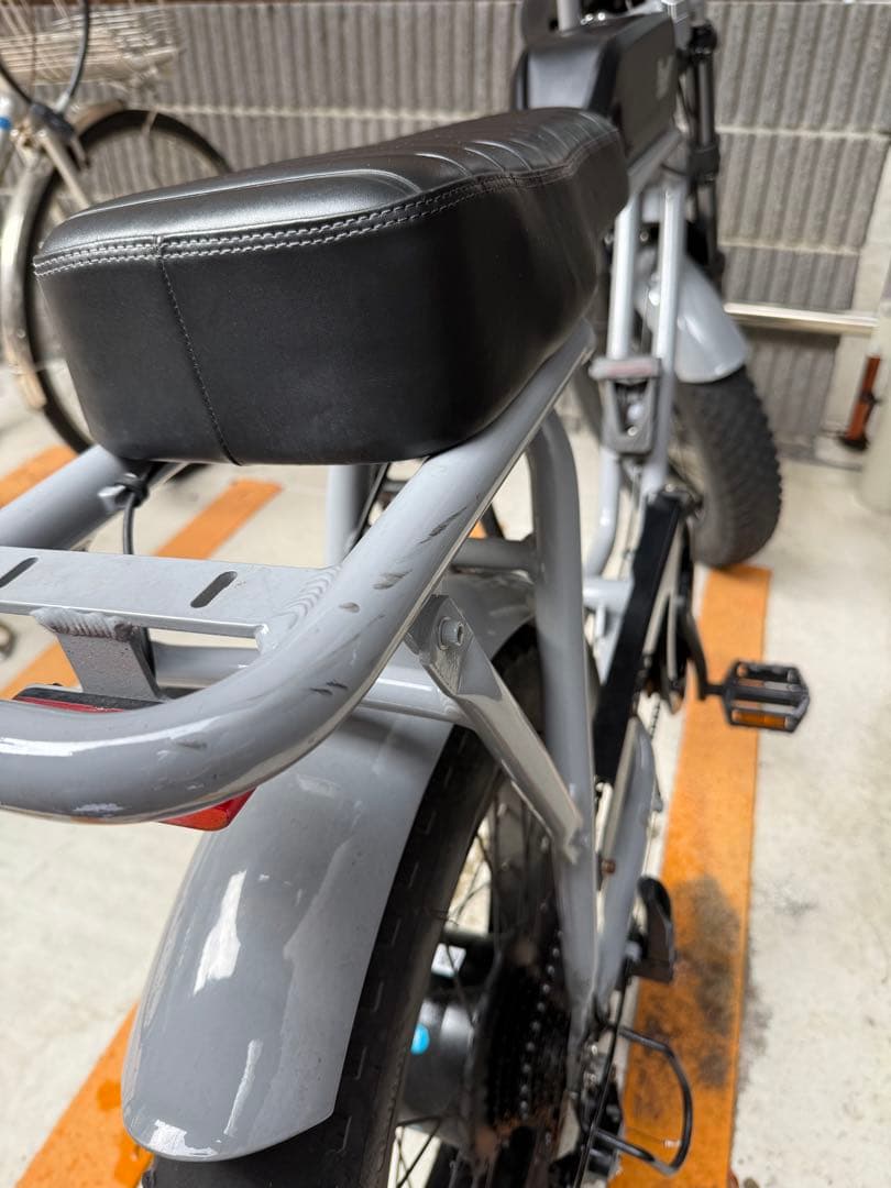 フローバイク　FLOW BIKE 電動アシストE-bike 自転車 グレー