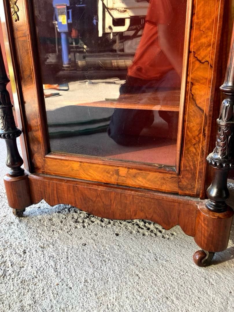 1890年代ウォールナット ヴィクトリア キャビネット