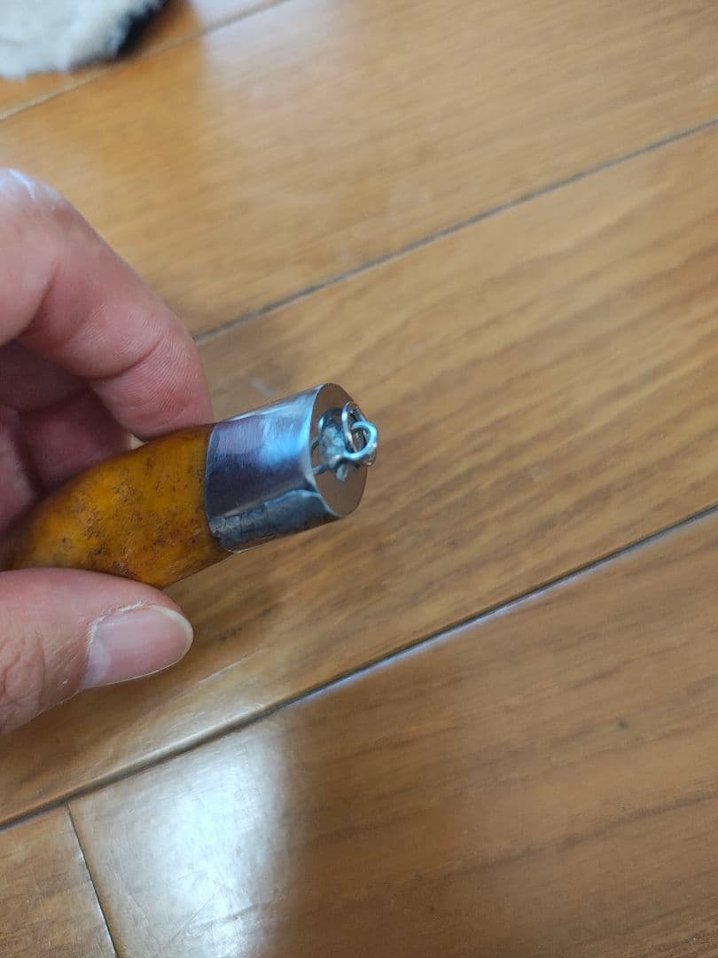 タイのお守りプラクルアン！白い板？に虎ッ！魔除けに幸運値アップ