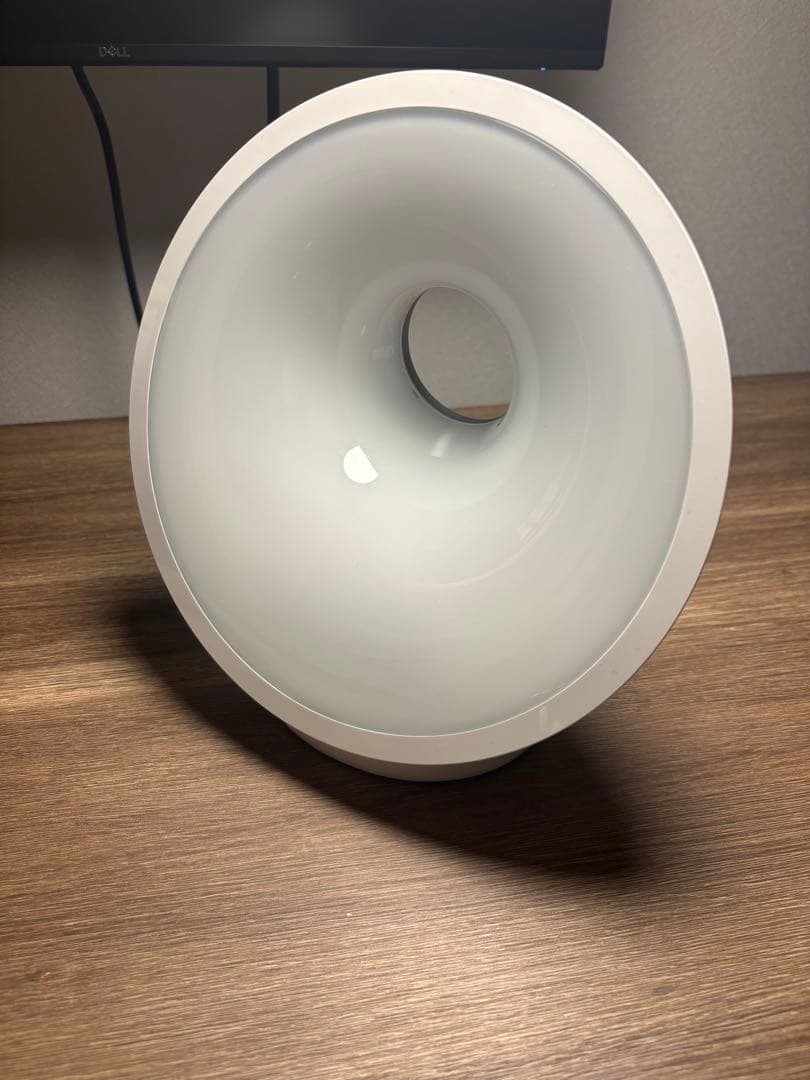 フィリップス　目覚まし時計　光目覚まし ASCII.jp：フィリップス 太陽光のような明暗で睡眠・起床をサポート