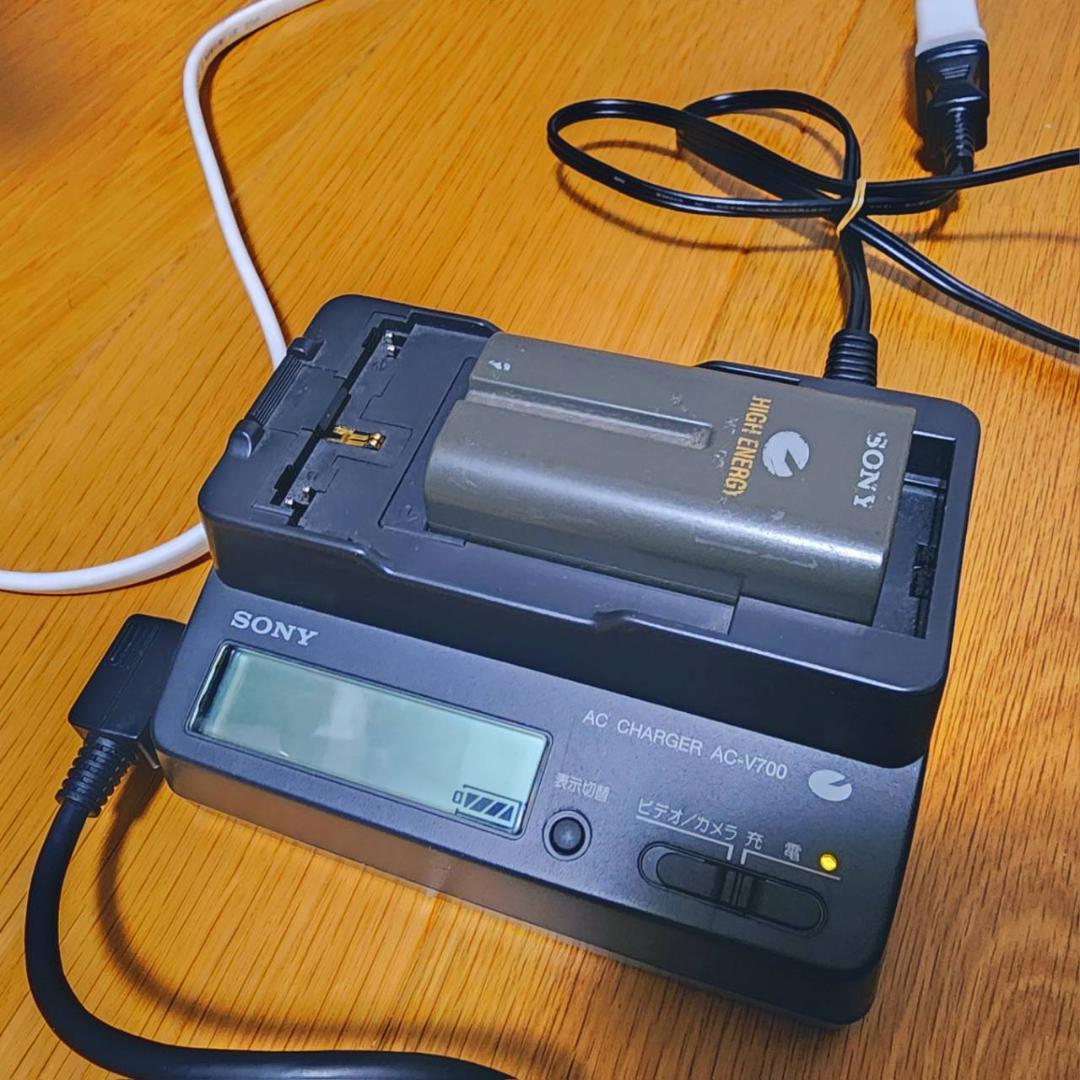 【動作確認済】希少 SONY 高画質 Hi8 ビデオカメラ CCD-SC65