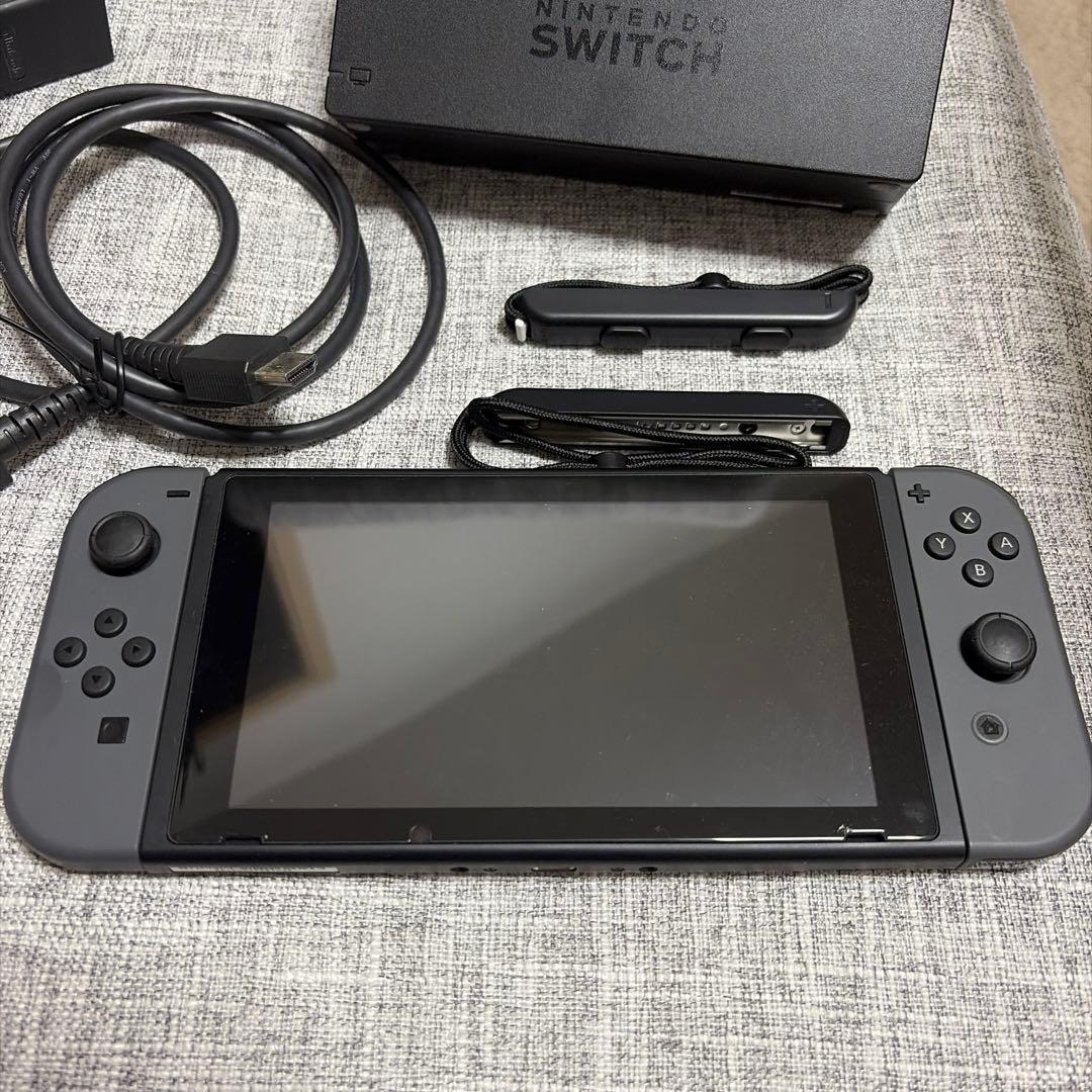グレーのNintendo Switch本体
