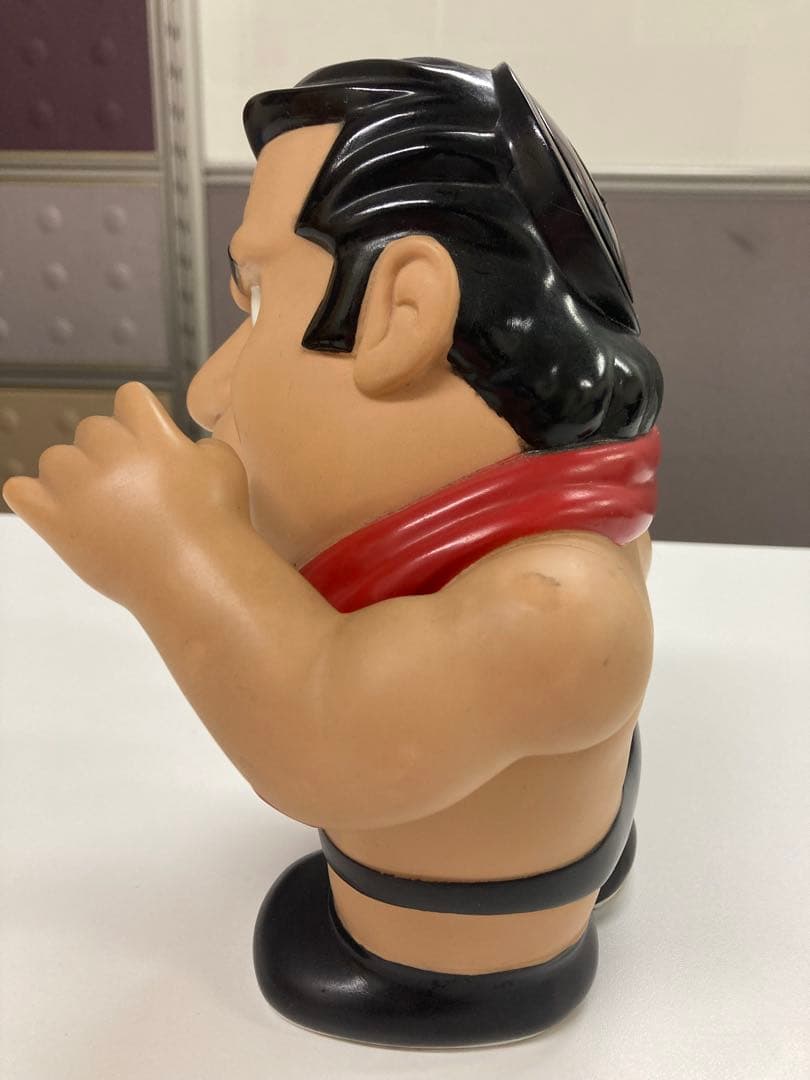 新春セール アントニオ猪木フィギア&貯金箱 (おまけKEIJI MUTOH))