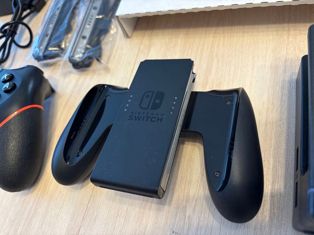 Nintendo Switch 本体 コントローラー/スプラトゥーン2おまけ