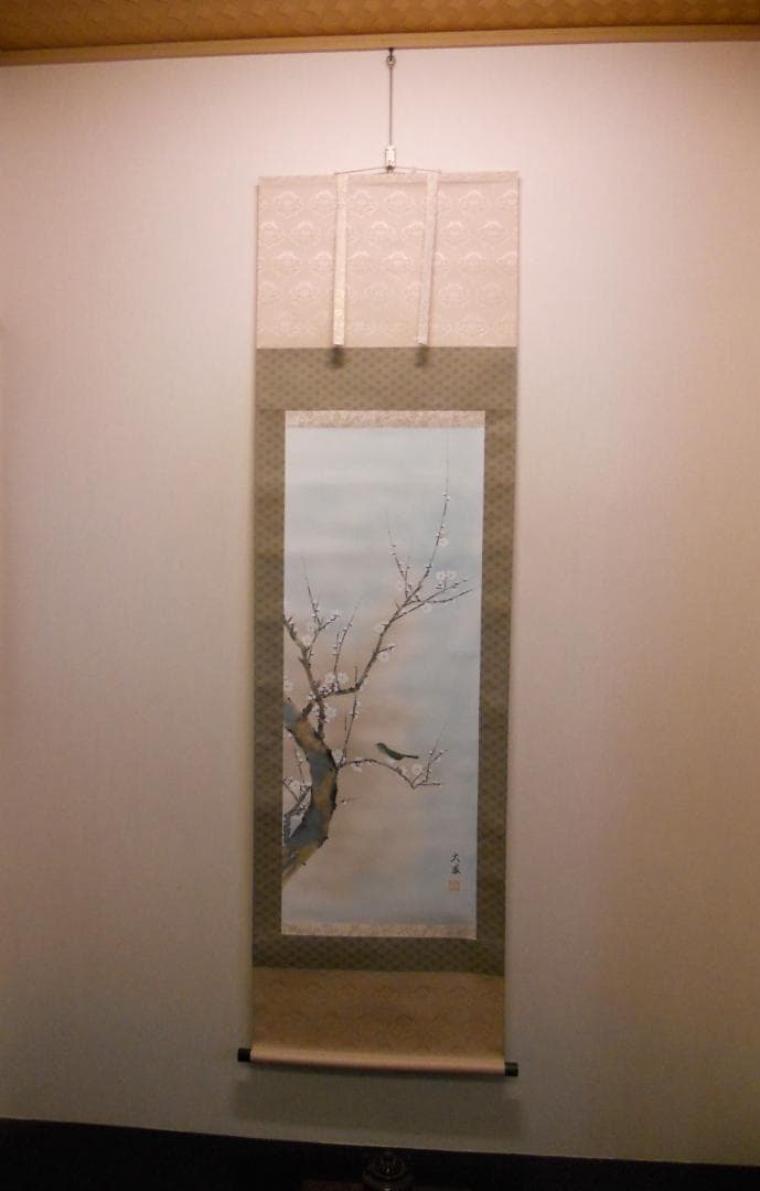 掛け軸 大鳳 梅に鶯 絹本 希少 軸装 茶道具 掛軸 美品 です。