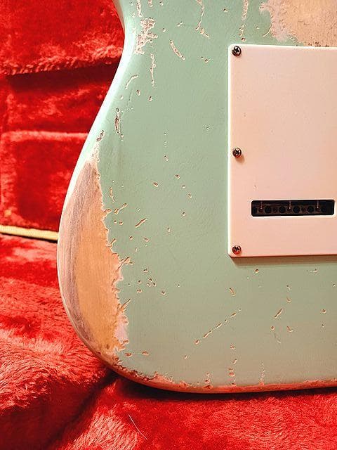 ギター SurfGreen Relic LaquerFinishStratocaster