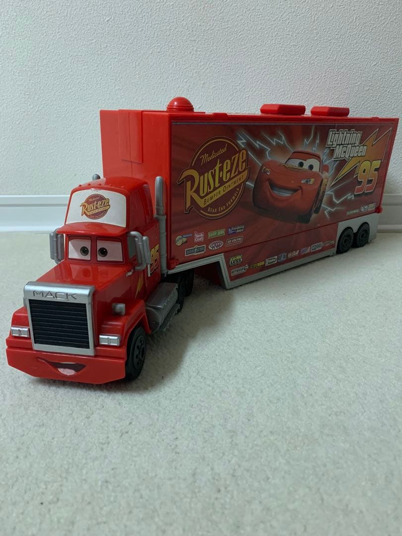 カーズ トミカ たくさんのせよう 大きなマック トレーラー 24台収納 廃盤品
