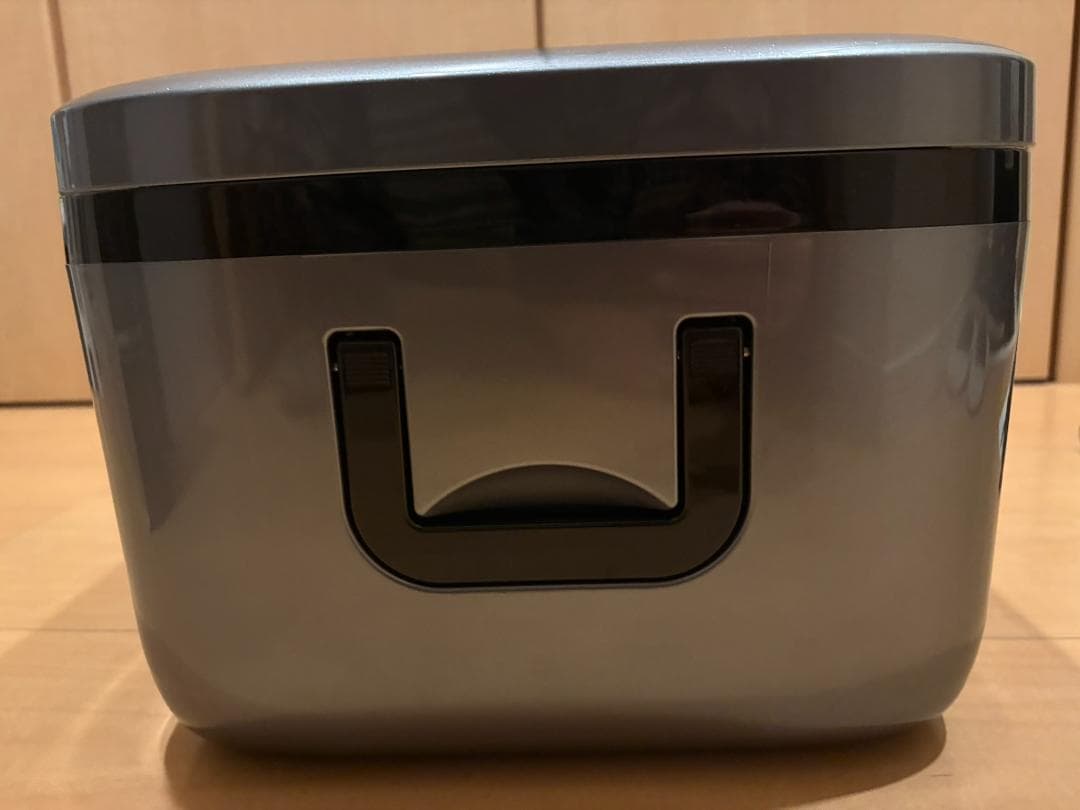 【限定値下1/24-25】Qrey 車載 冷蔵庫 冷凍庫 12L YCD-12