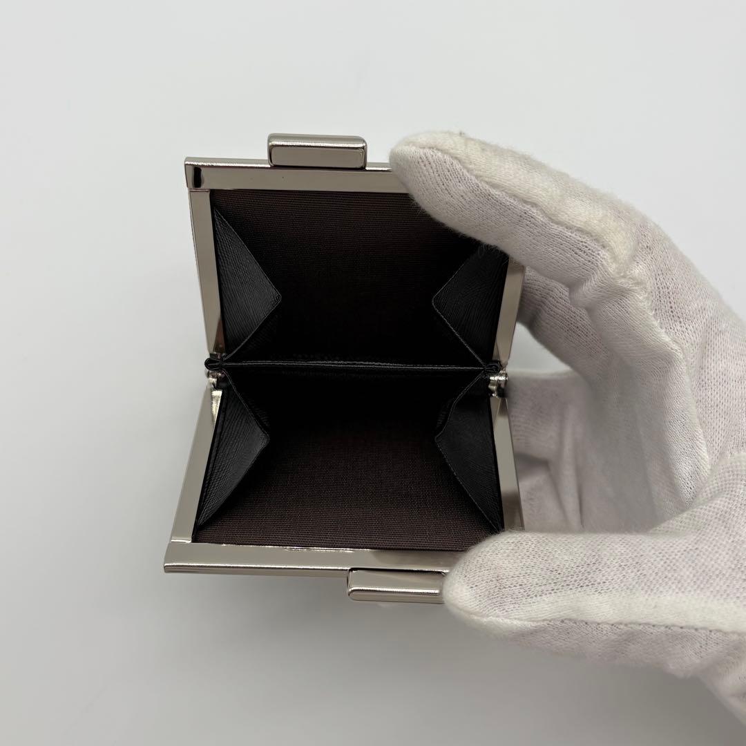 未使用級　バーバリー　ケース　がま口　型押し　ノバチェック