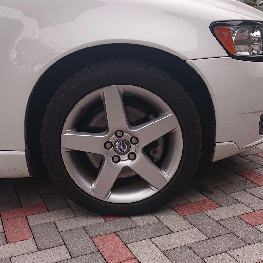 ボルボ V50 クラシック HDDナビ 革シート サンルーフ 予備検対応