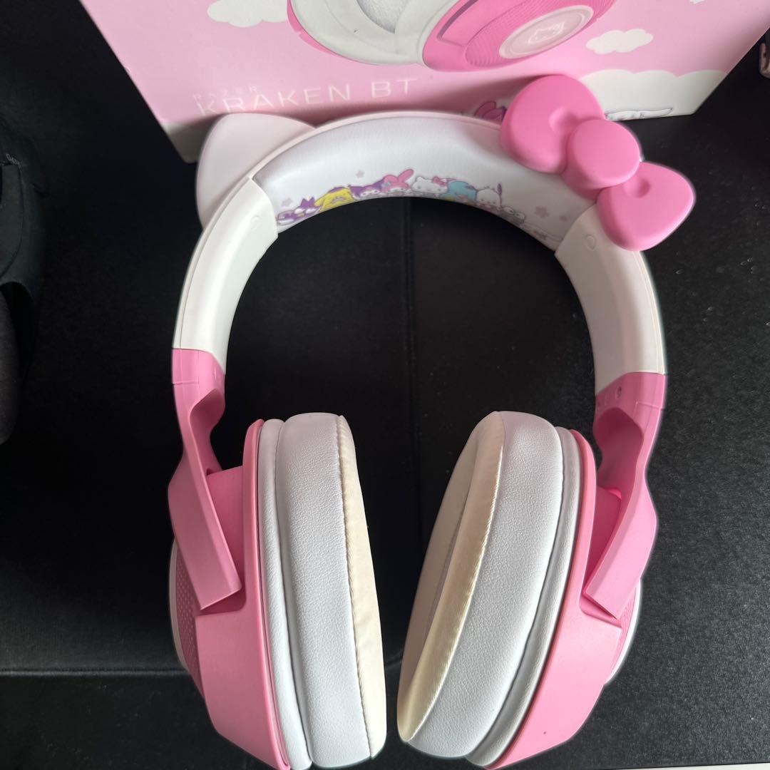 Razer Hello Kitty and Friends ワイヤレスヘッドホン