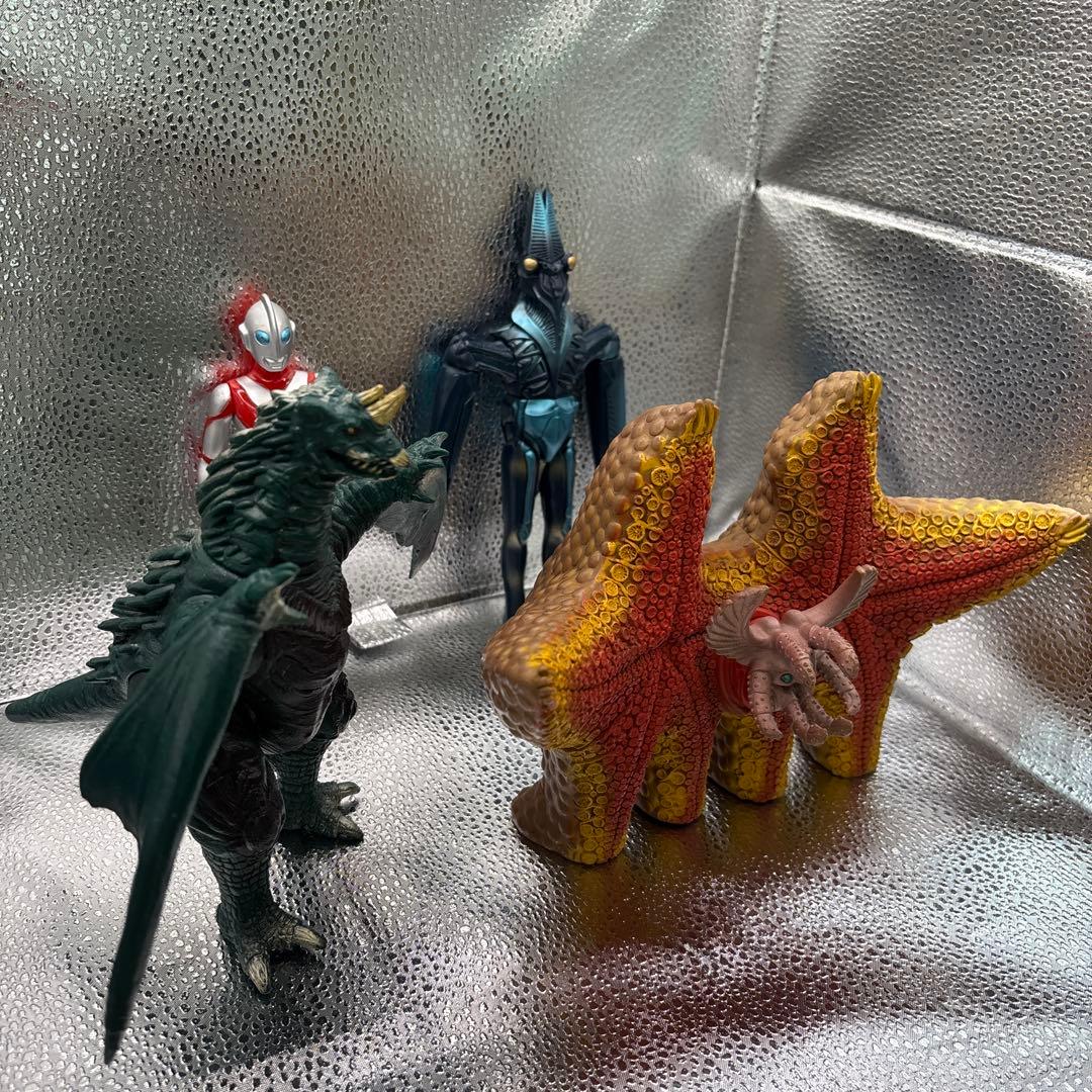 ウルトラマンパワード・シリーズ 怪獣・宇宙人フィギュア 14体セット