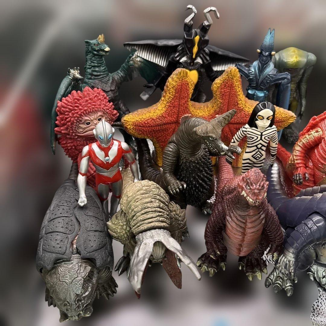 ウルトラマンパワード・シリーズ 怪獣・宇宙人フィギュア 14体セット