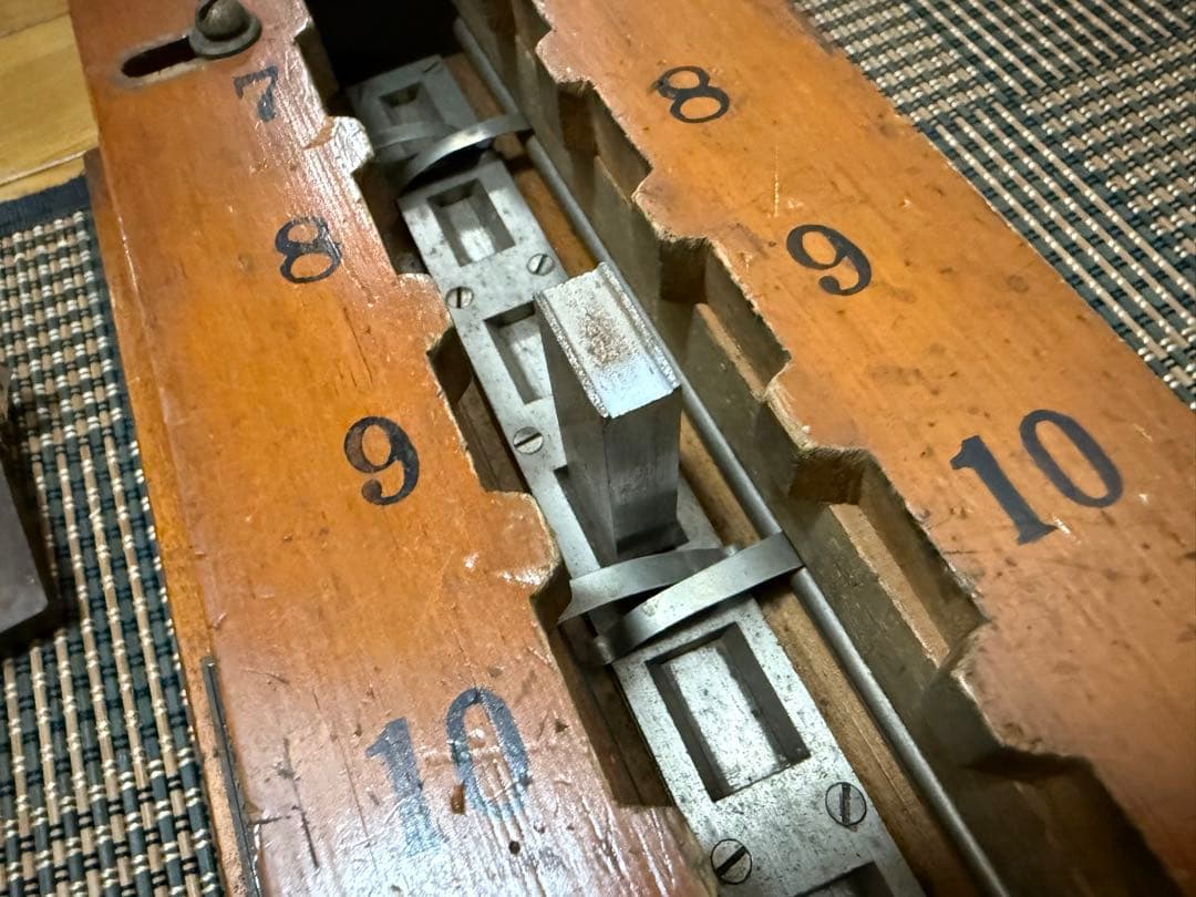 当時使用品】国鉄・鉄道関連グッズ：吉田精機製作所 鉄道用計器 361414