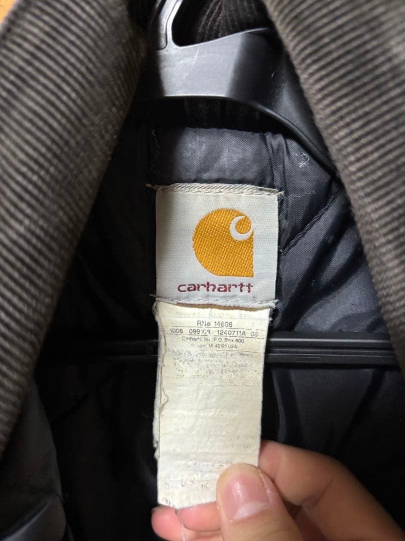 カーハート 企業ロゴ デトロイトジャケット 刺繍ロゴ コーデュロイ アースカラー