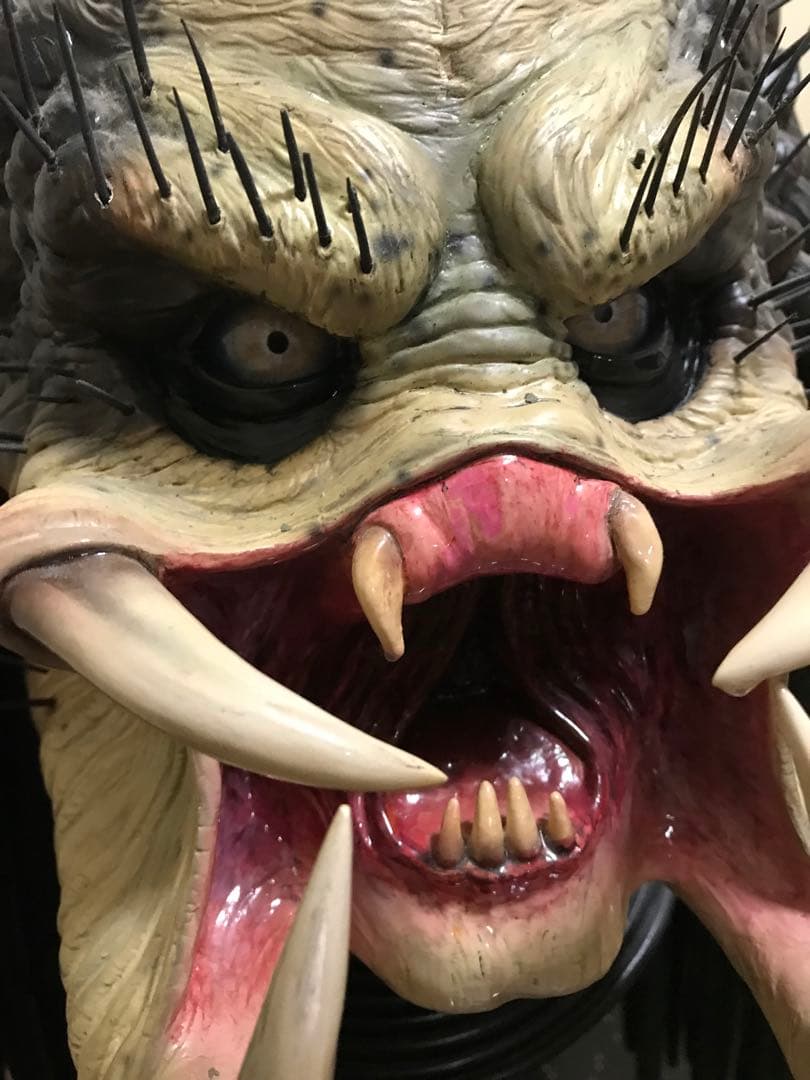 プレデター ライフサイズ ヘッドディスプレイ 1/1