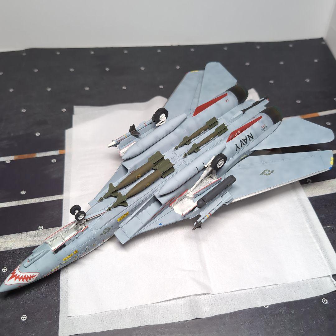 ファインモールド製 F-14A トムキャット VF-111 1/72 完成品