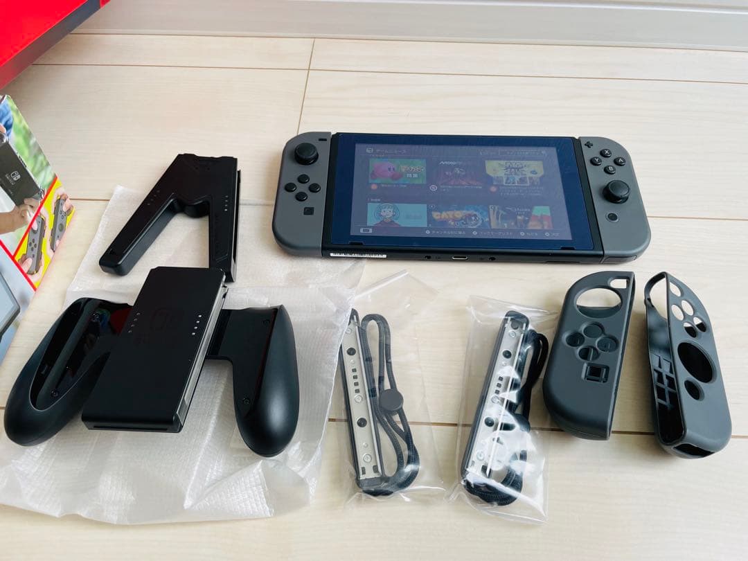 【美品】任天堂Switch Joy-Con グレー本体