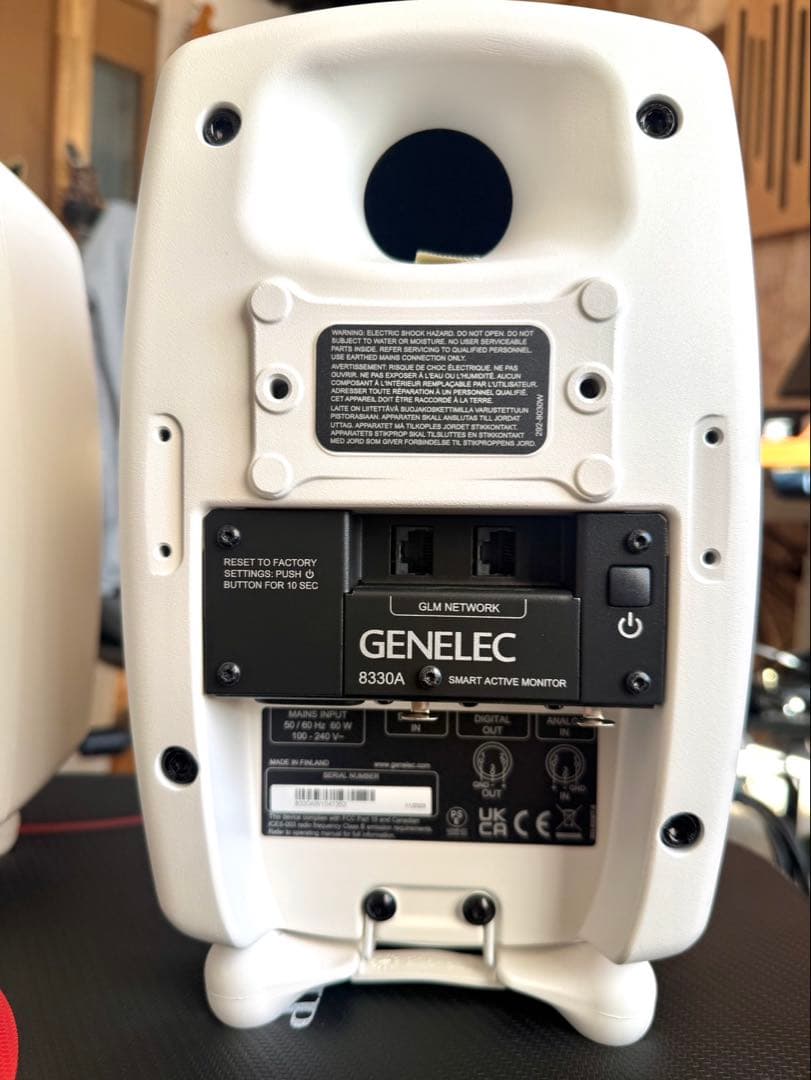 値下げ！GENELEC 8330AW GLM Studio モニタースピーカー