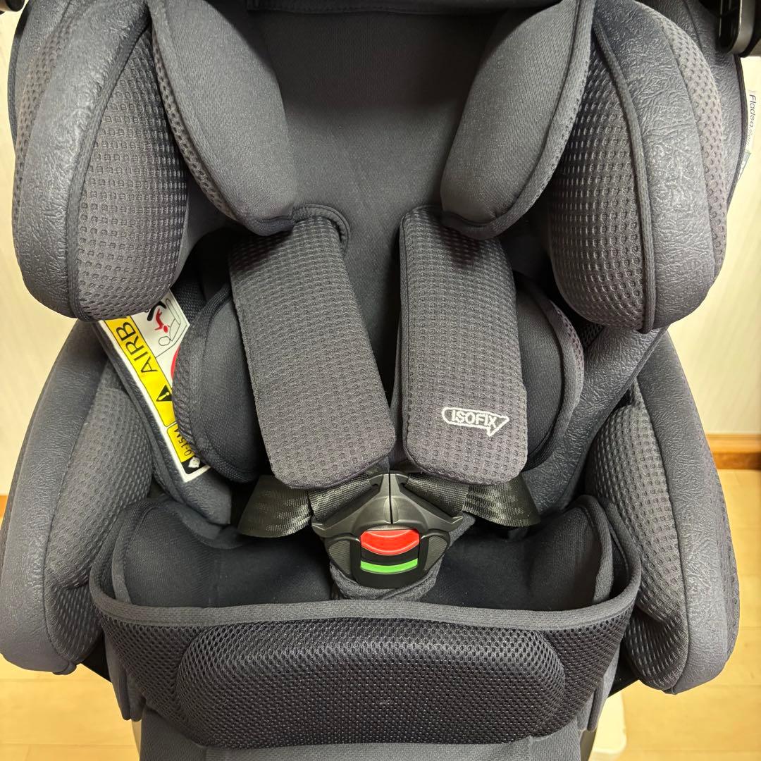 Aprica フラディア グロウ ISOFIX セーフティープラス⭐︎Yuu