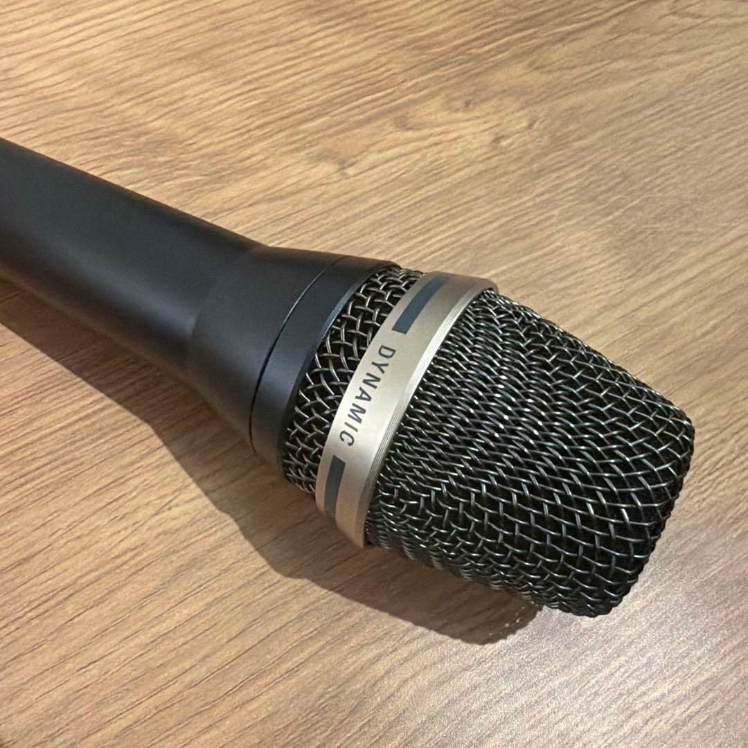 【美品】AKG D7 ダイナミックマイク動作確認済 正規品 ボーカル用