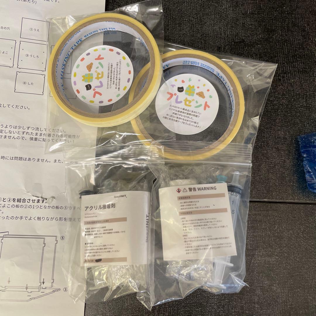 未組立 beautinit ビューティイニット　コスメ収納ケース　アクリル収納