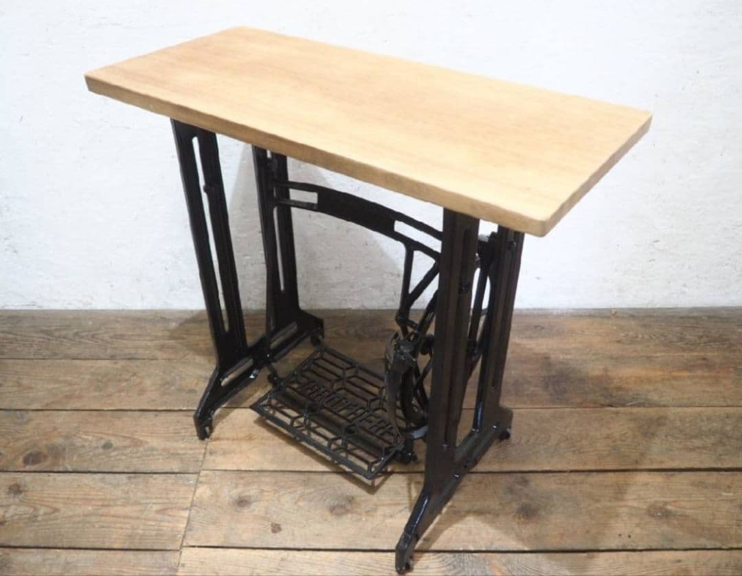 1062 黒ペンキのミシンテーブル デスク 展示台 リメイク レトロ ビンテージ