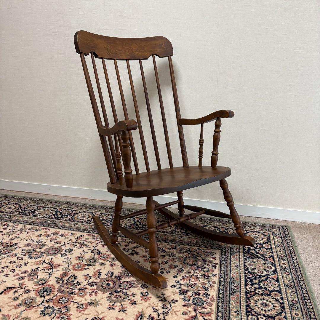 【送料込み】アンティーク家具/木製ロッキングチェア 趣きのある佇まい♪ アンティーク風 ロッキングチェア MC2-JG329