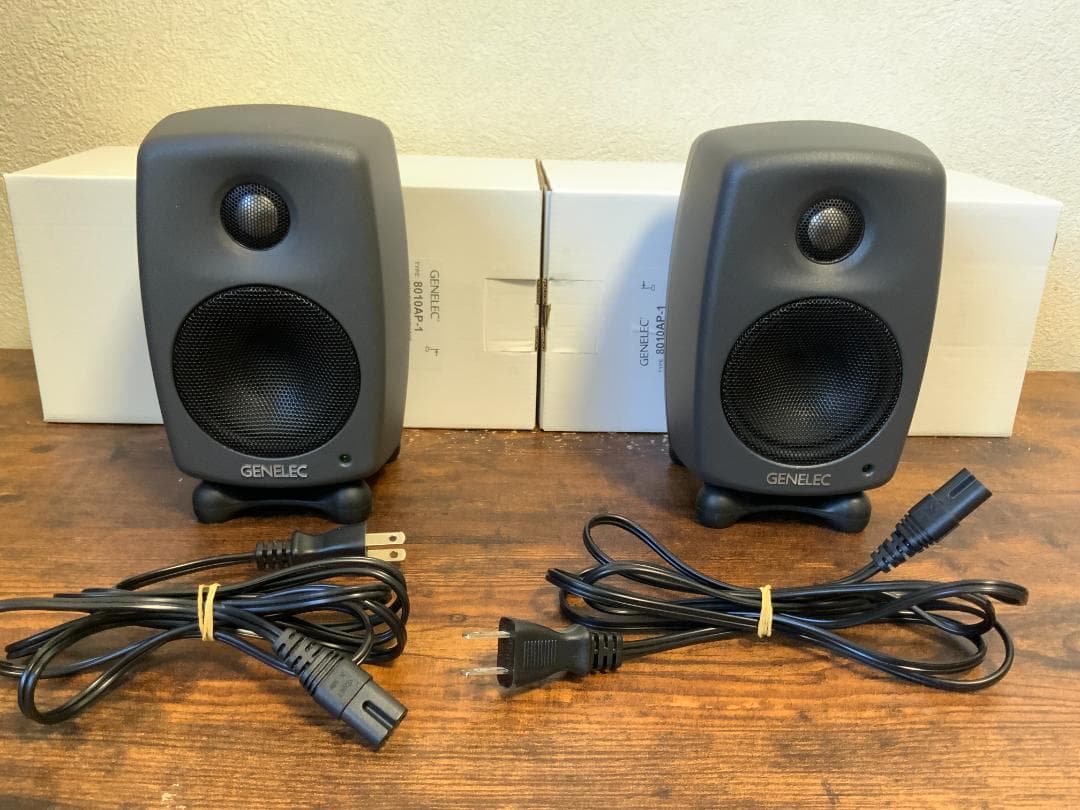 GENELEC 8010Aスタジオモニタースピーカー ペア（箱アリ）