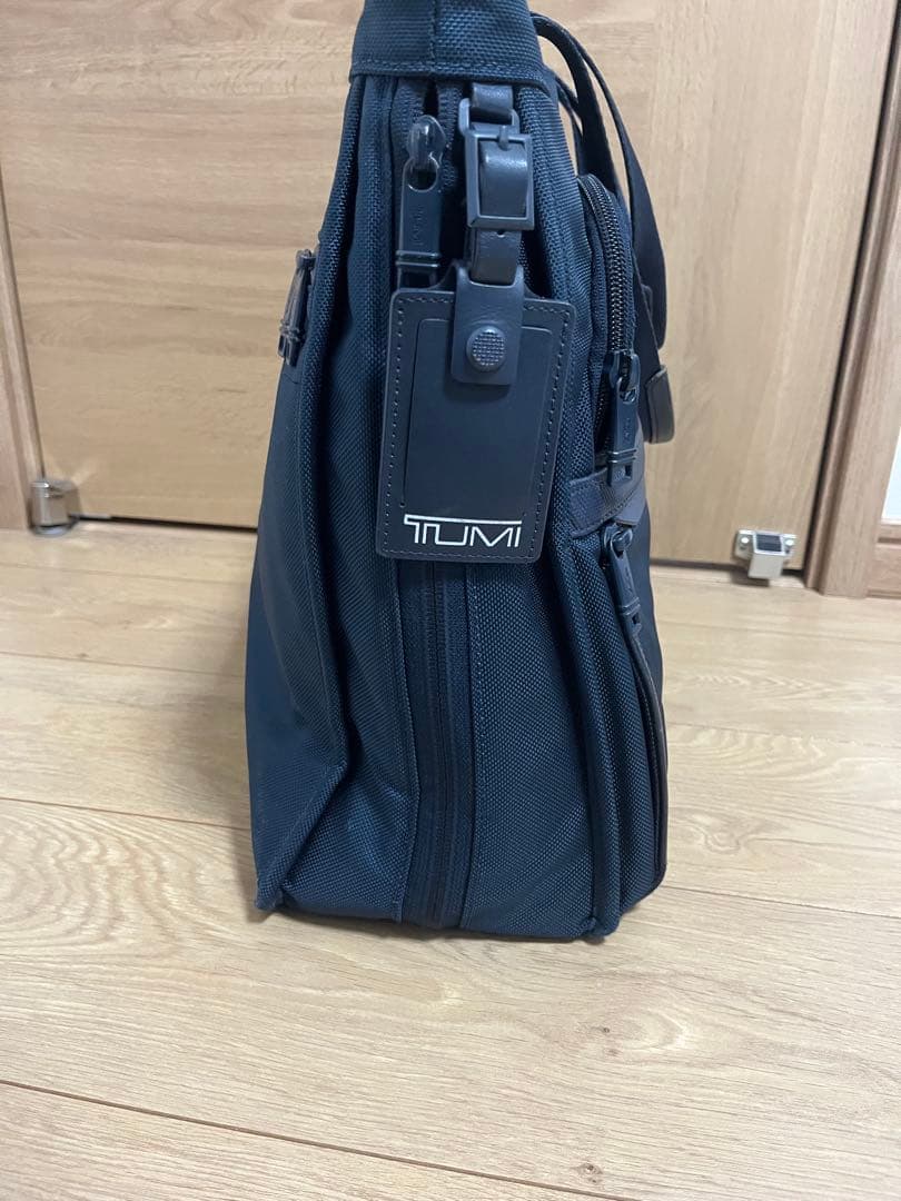 すなし　TUMI トゥミ　SHIPS シップス　ビジネス　トートバッグ