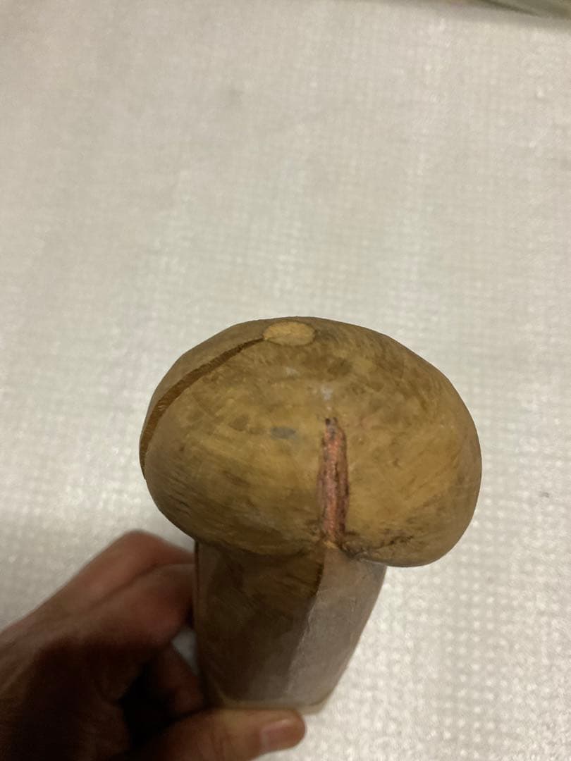 御神木・木製・縁起物。【木彫りですが、割れも御座います【長さ／20