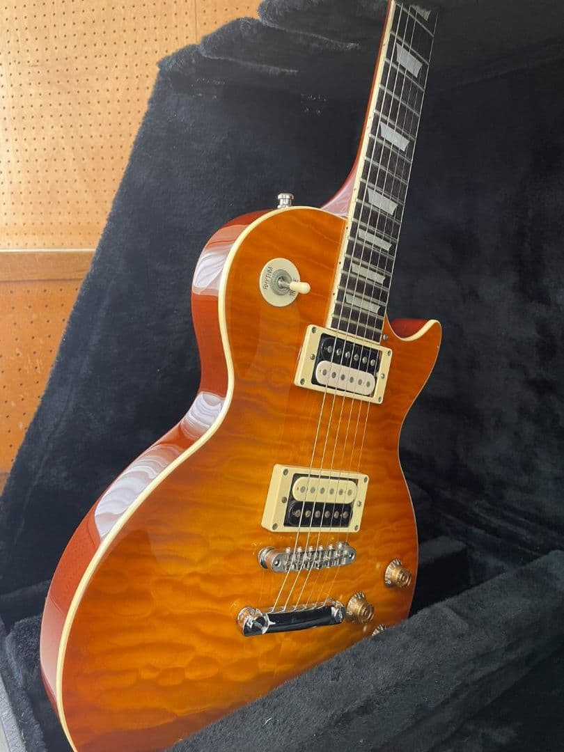 Bacchus Les Paul TakMatsumoto TakBurst風