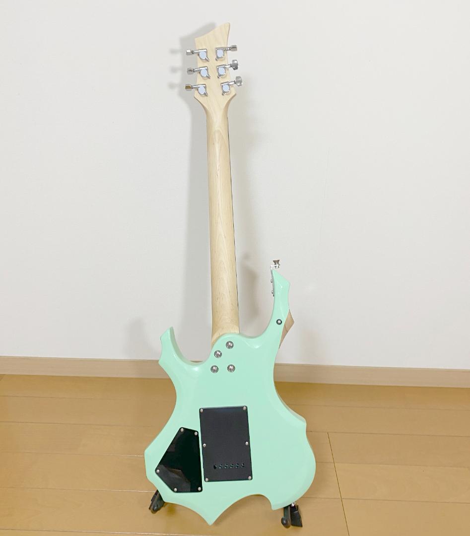変形タイプ エレキギター サーフグリーン シンクロナイズドトレモロ