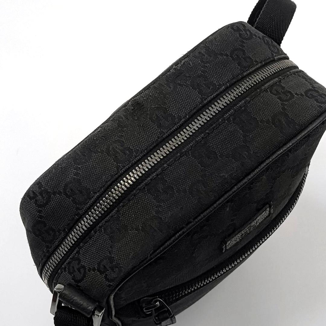 人気✨️ グッチ GG キャンバス ショルダーバッグ クロスボディ 斜め掛け 黒