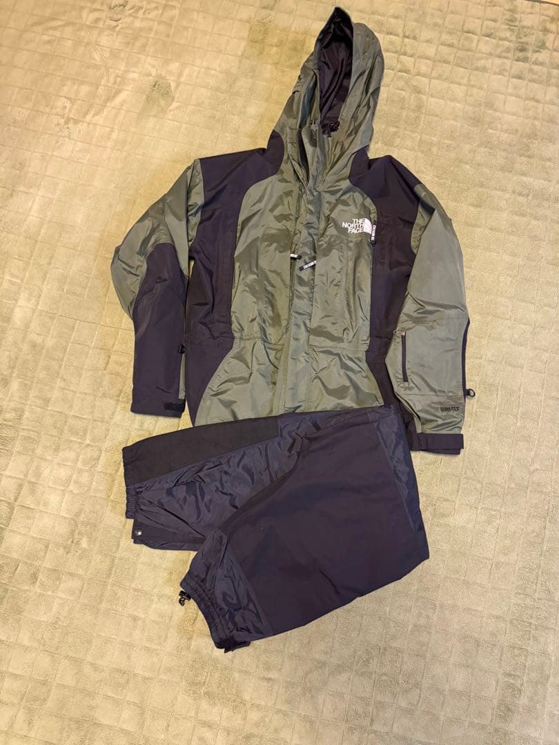 オニュ ONEW ヨーロッパツアー フーディー パーカー ブラック SHINee