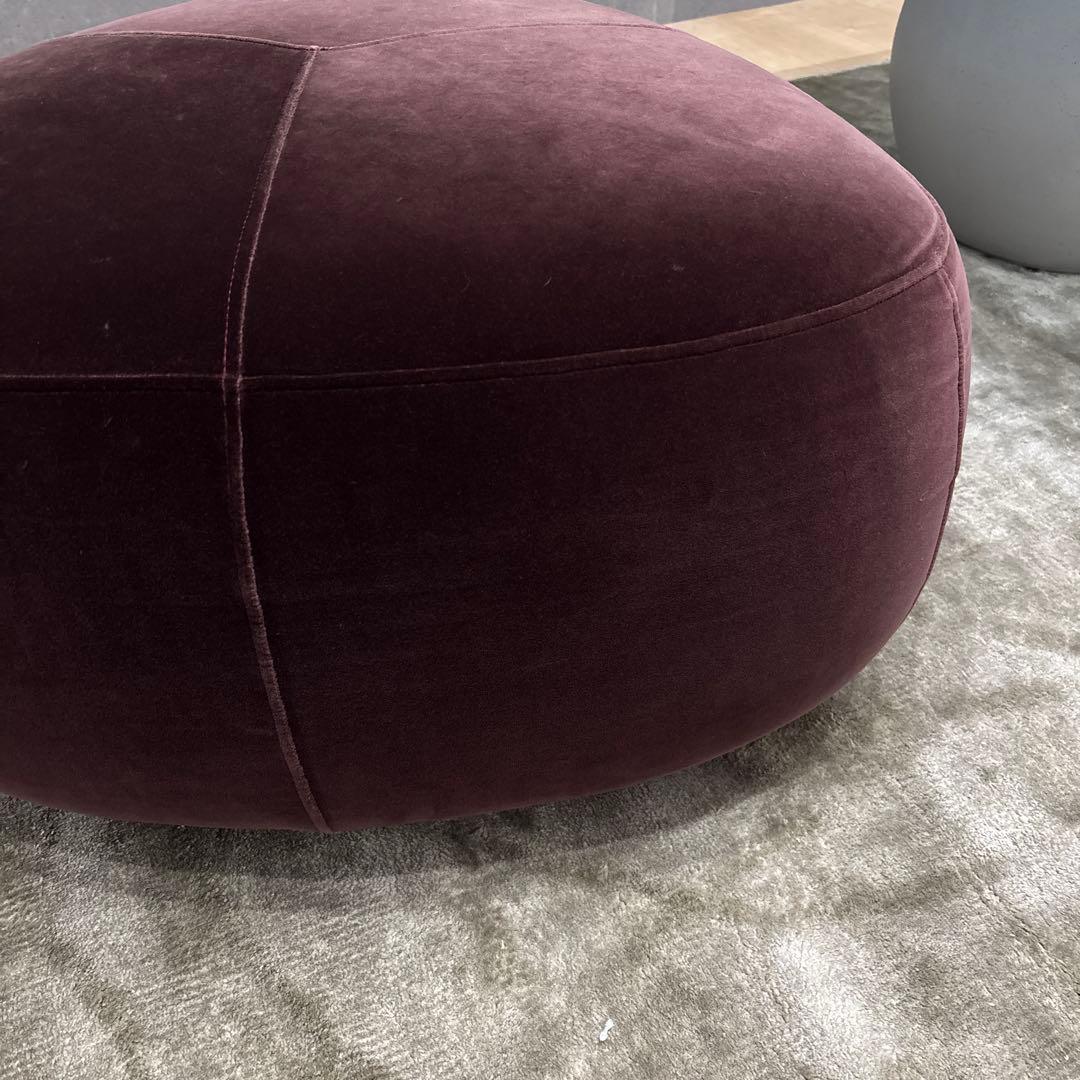 ボーコンセプト　Bermudaオットマン　フットスツールテーブル　Velvet