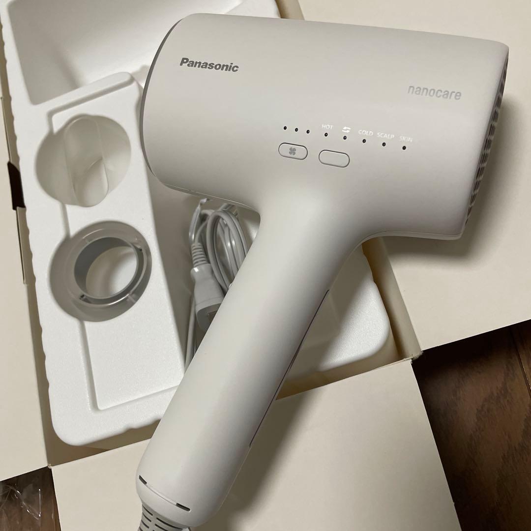 ジャンクPanasonic EH-NA0J-W ウォームホワイト　ヘアドライヤー