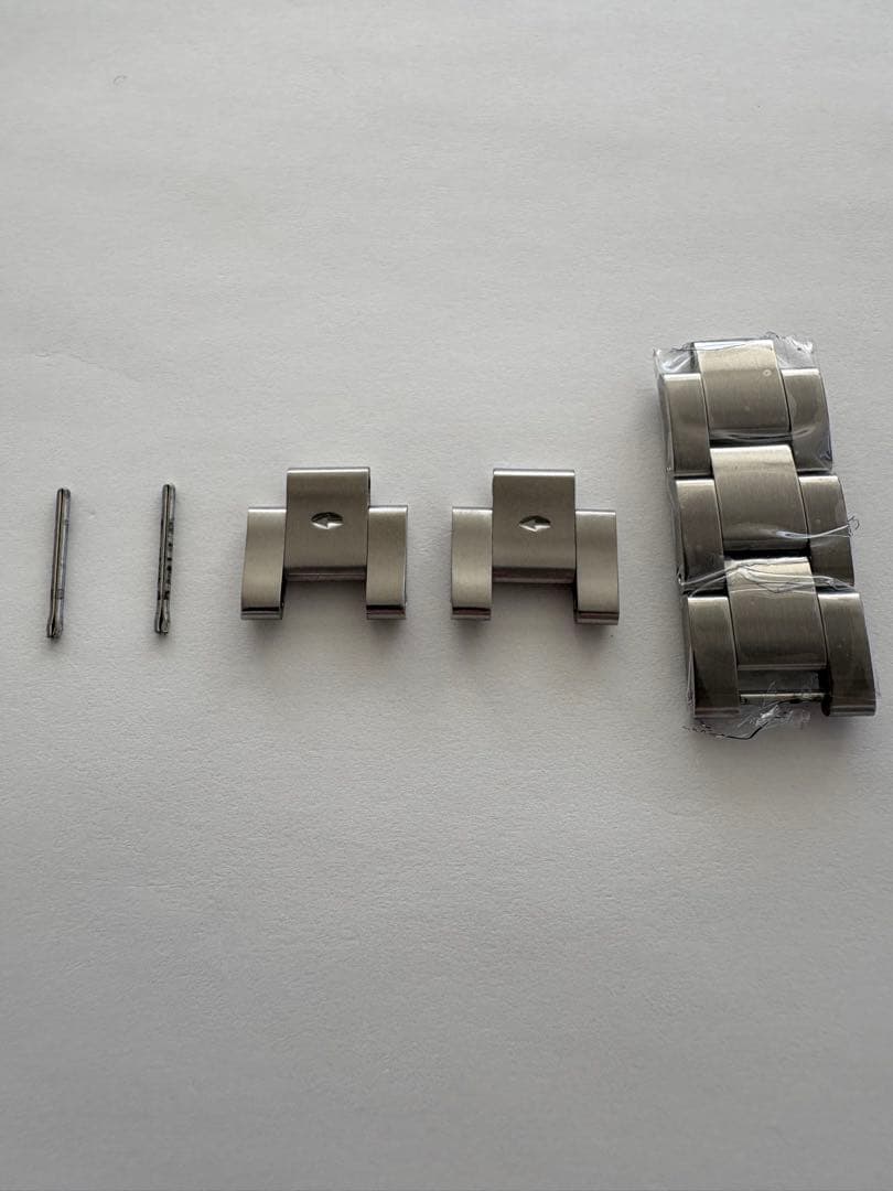 UNIVERSAL PRODUCTS.×VAGUE WATCH CO 箱&余コマ