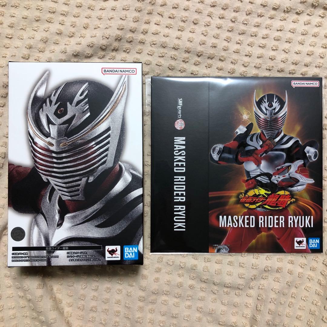 S.H.Figuarts 真骨彫製法 仮面ライダー龍騎 オリジナルスリーブ付き