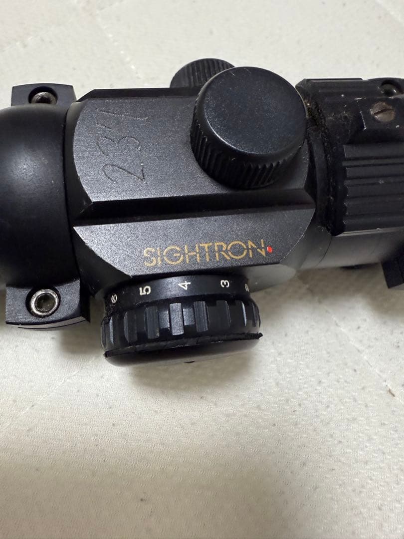 SIGHTRON ブラックサイト 調整可能