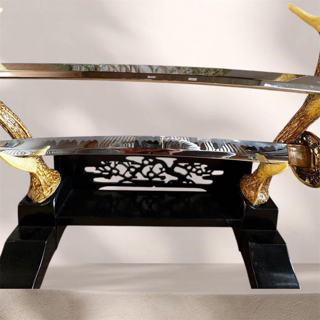 日本刀（模造刀）2本セット　刀置き付きJapanese sword,