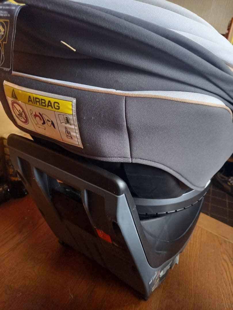 モユキ様専用 Combiチャイルドシート※ダメージ品