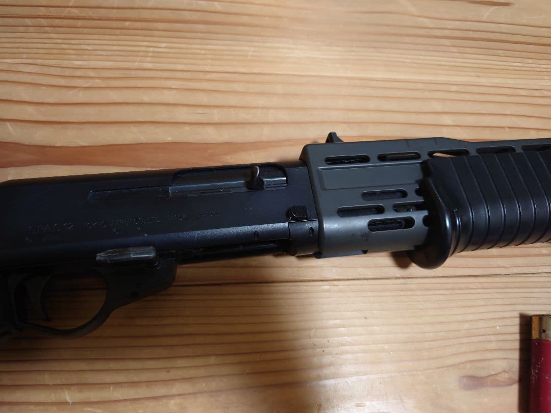 東京マルイ　スパス12　ショットシェル　シェルホルダー　ガンソックス付き