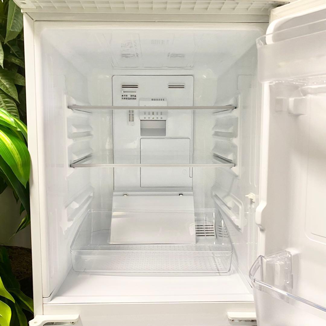 訳あり！一人暮らしに！どっちも付け替えドアが人気♪2ドア冷凍冷蔵庫137L