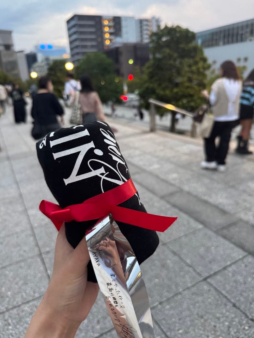 NiziU メンバー全員直筆サイン入りTシャツ ライブ当日リマさんから直接